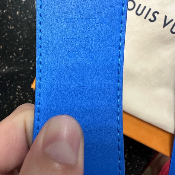 ***NWT Louis Vuitton Clouds ☁️ Belt - Picture 4 of 7